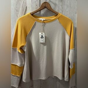 Easel Colorblock Top – Size Medium (Oversized Fit)